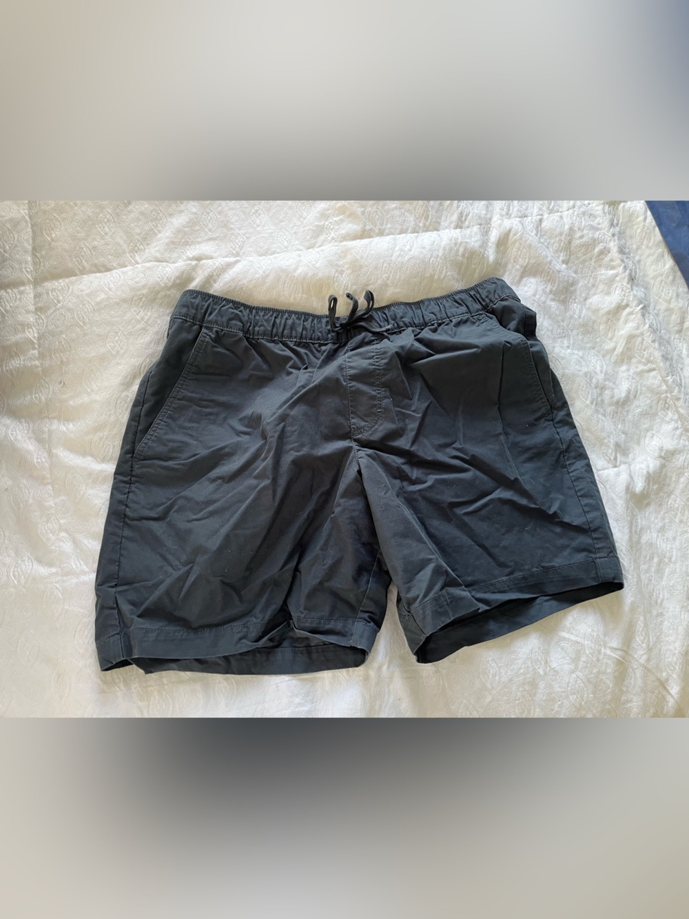 Men’s Eddie Bauer Black Elastic Waist Shorts size XL